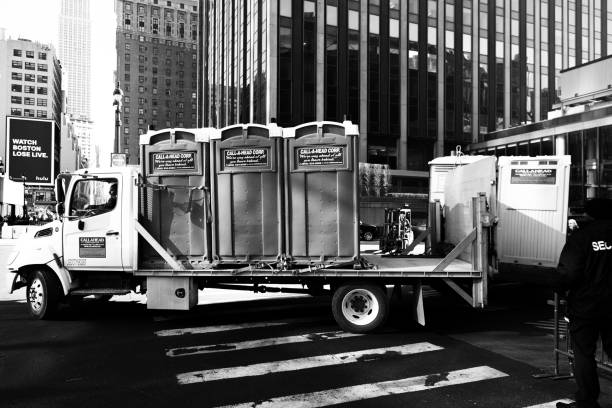 Best Affordable portable toilet rental  in Lake Lorraine, FL