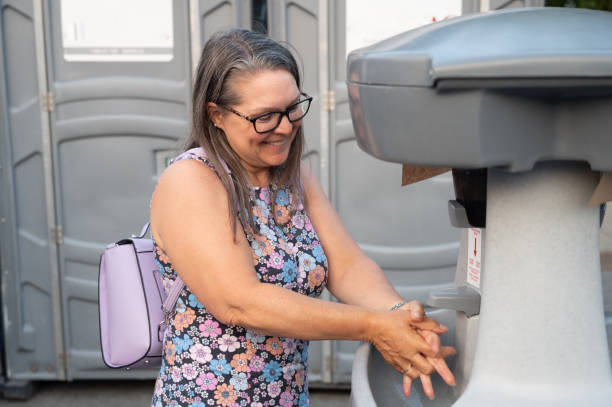 Portable Toilet Options We Offer in Lake Lorraine, FL